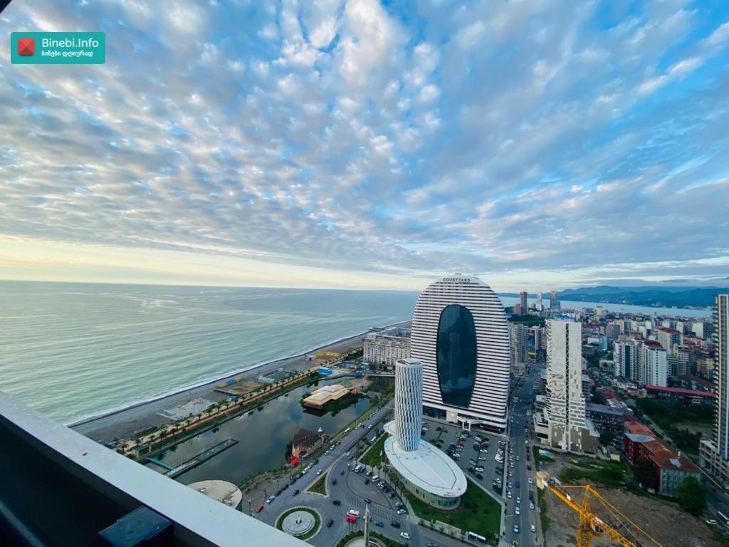 Orbi Twin Tower Batumi Exterior photo