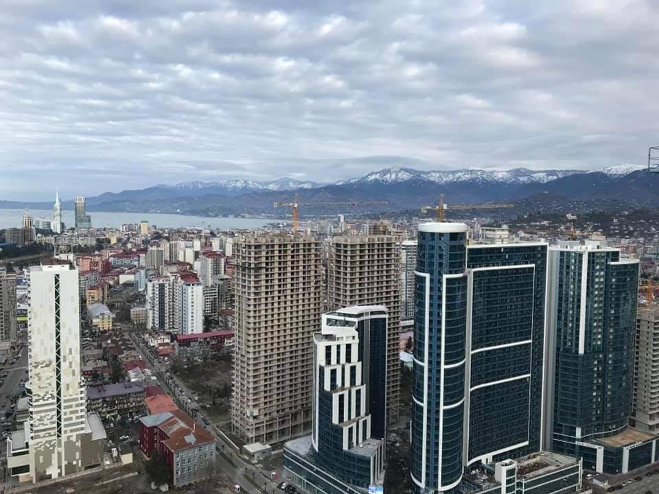 Orbi Twin Tower Batumi Exterior photo